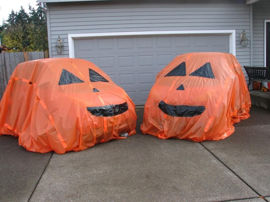 6 Of The Best Halloween Car Decorations HGregoire   Ebf5aabd32e67fefd4f7ebdfc78824ef 