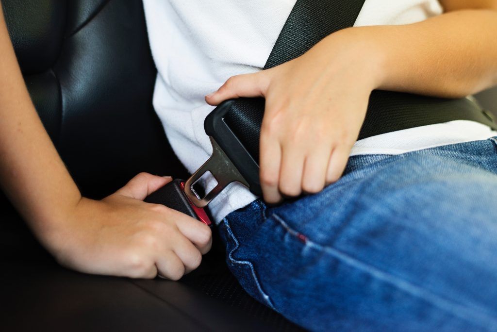 Voiture électrique : l'invention d'une ceinture de sécurité